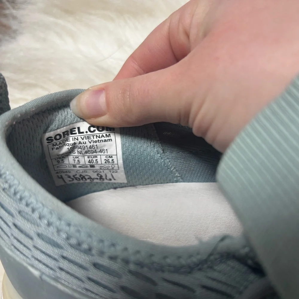 Sorel Kinetic Impact II Sneaker in Blue size Women’s 9.5